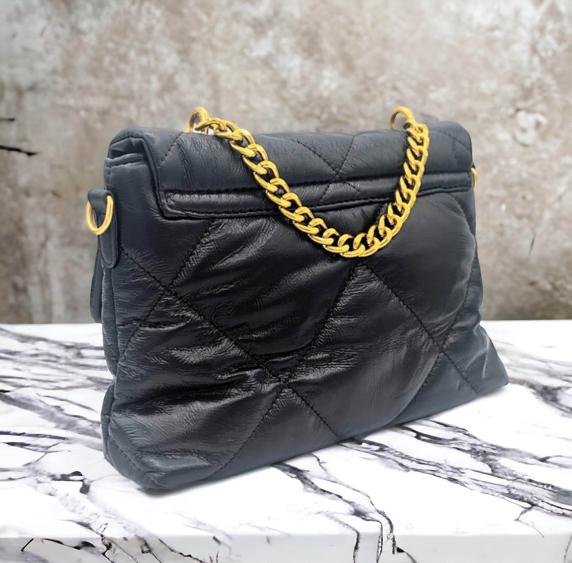 Classic Quilted Chain Body Bag
