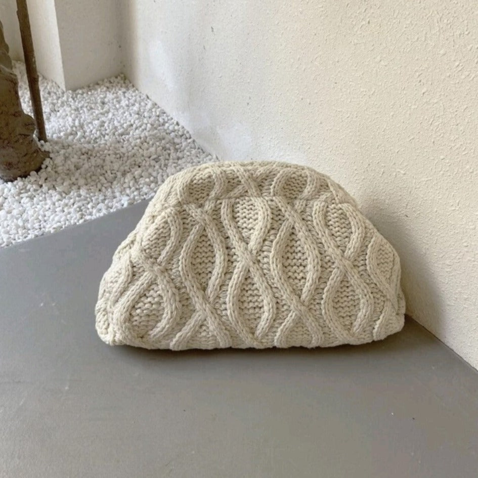 Cream Cable Knitted Clutch
